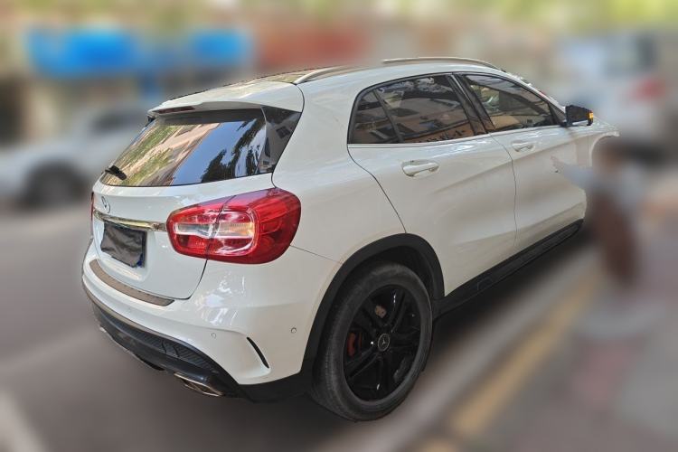 Used Mercedes-Benz GLA 2015 GLA 200 Fashion Model Rear Right 45 Deg