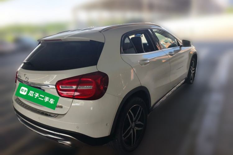 Used Mercedes-Benz GLA 2015 GLA 200 Fashion Model Rear Right 45 Deg