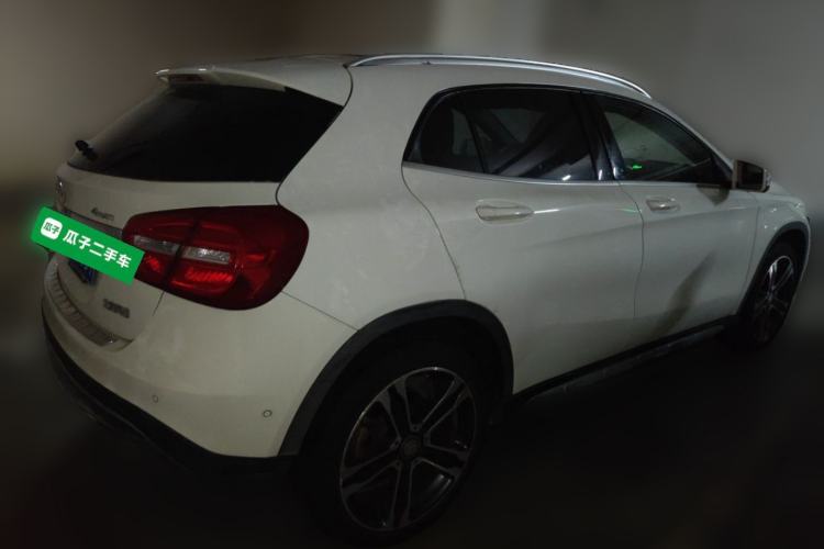 Used Mercedes-Benz GLA 2015 GLA 220 4MATIC Luxury Model Rear Right 45 Deg