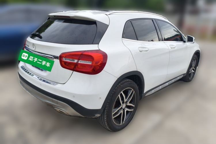 Used Mercedes-Benz GLA 2015 GLA 200 Fashion Model Rear Right 45 Deg