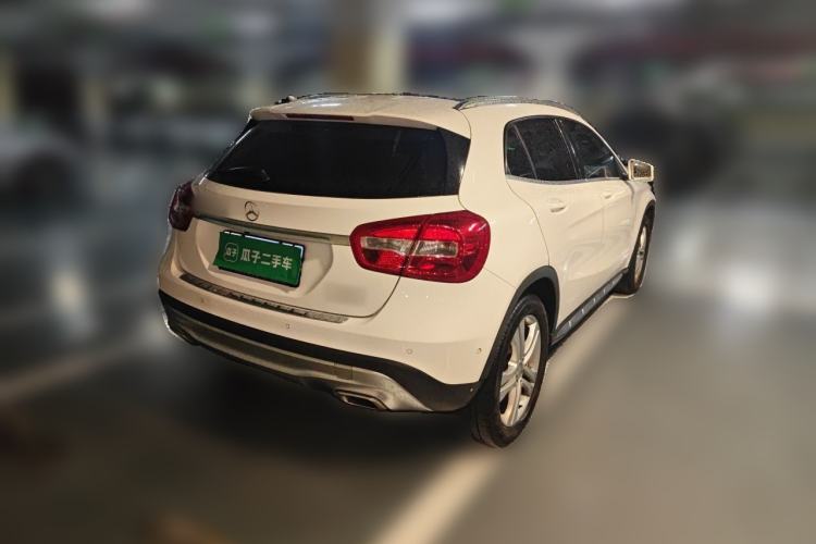 Used Mercedes-Benz GLA 2015 GLA 200 Sport Edition Rear Right 45 Deg