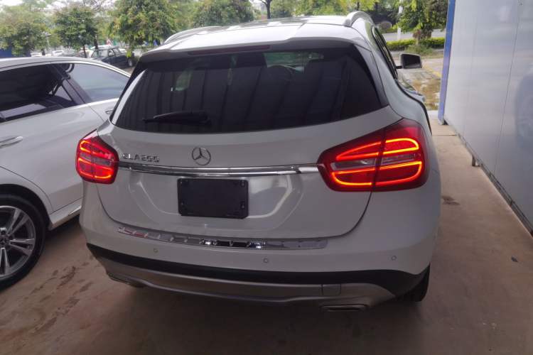 Used Mercedes-Benz GLA 2015 GLA 200 Rear
