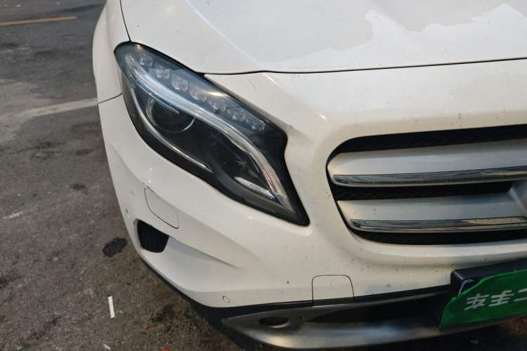 Used Mercedes-Benz GLA 2015 GLA 200 Fashion Model Right Front Headlight