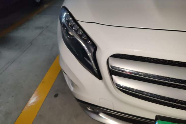 Used Mercedes-Benz GLA 2015 GLA 200 Fashion Model Right Front Headlight