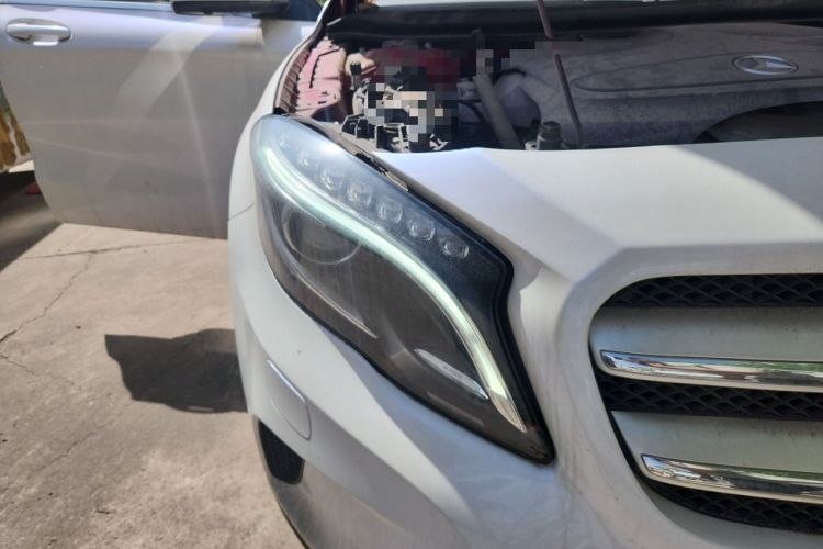 Used Mercedes-Benz GLA 2015 GLA 200 Fashion Model Right Front Headlight