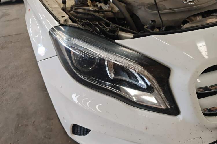Used Mercedes-Benz GLA 2015 GLA 200 Fashion Model Right Front Headlight