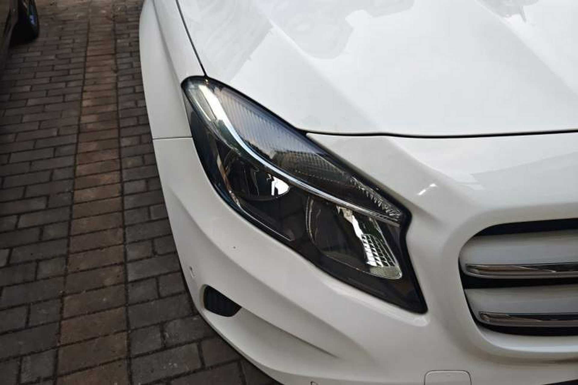 Used Mercedes-Benz GLA 2015 GLA 200 Sport Edition Right Front Headlight