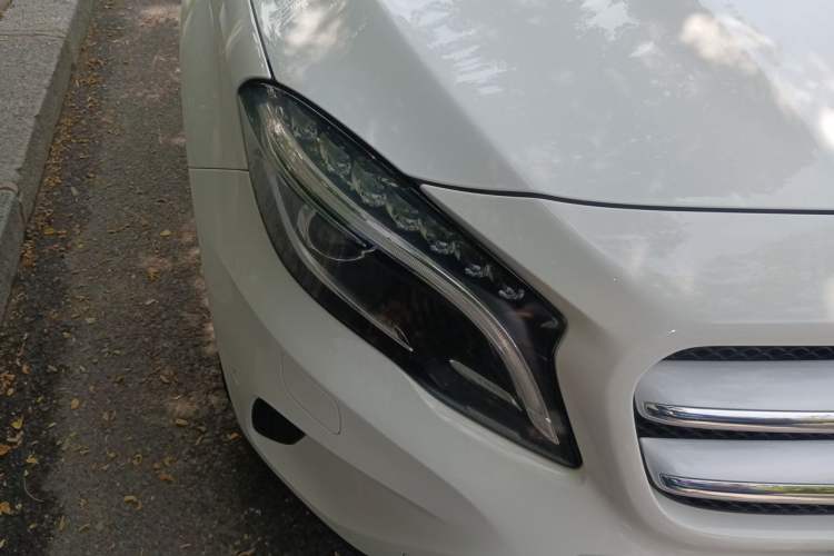 Used Mercedes-Benz GLA 2015 GLA 200 Fashion Model Right Front Headlight
