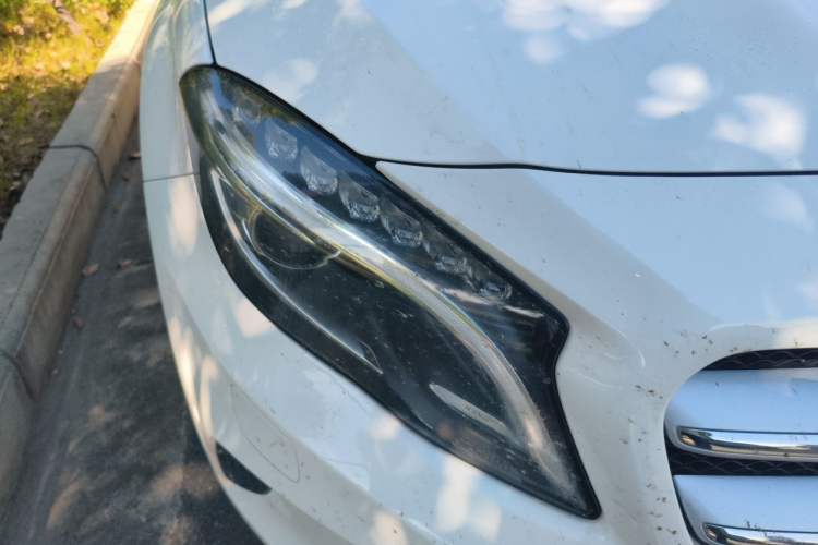 Used Mercedes-Benz GLA 2015 GLA 200 Fashion Model Right Front Headlight