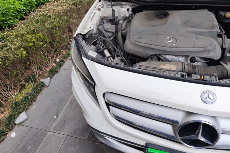 Used Mercedes-Benz GLA 2015 GLA 200 Sport Edition Right Front Headlight