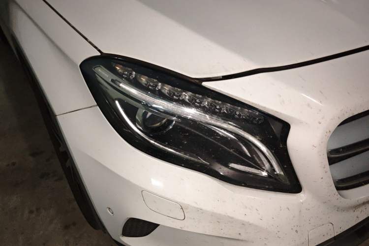 Used Mercedes-Benz GLA 2015 GLA 220 4MATIC Fashion Model Right Front Headlight