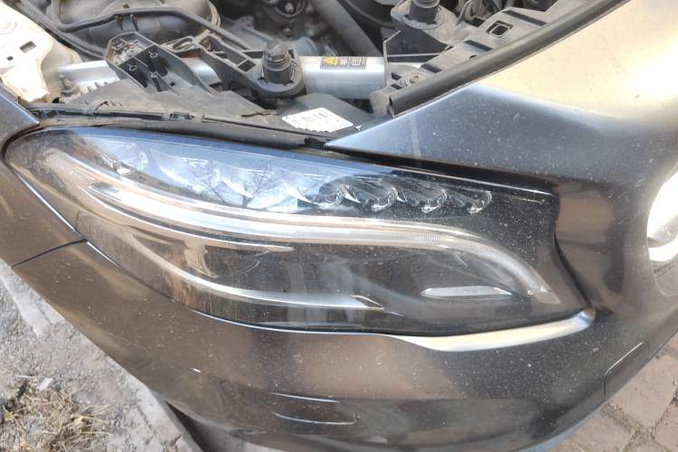 Used Mercedes-Benz GLA 2015 GLA 200 Fashion Model Right Front Headlight