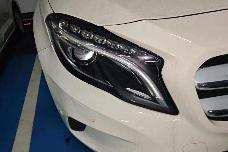 Used Mercedes-Benz GLA 2015 GLA 200 Right Front Headlight