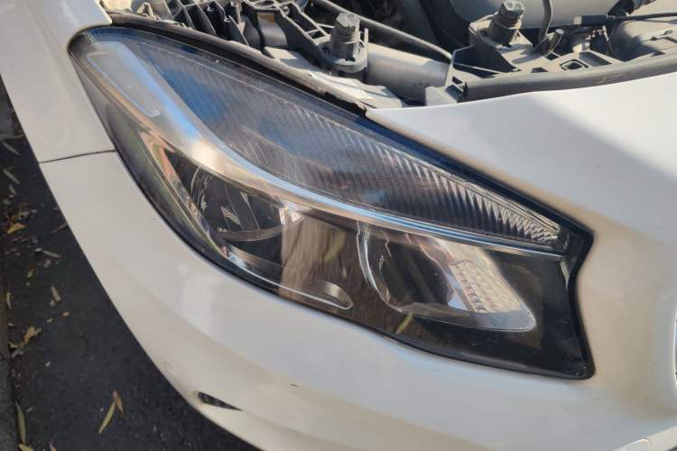 Used Mercedes-Benz GLA 2015 GLA 200 Sport Edition Right Front Headlight