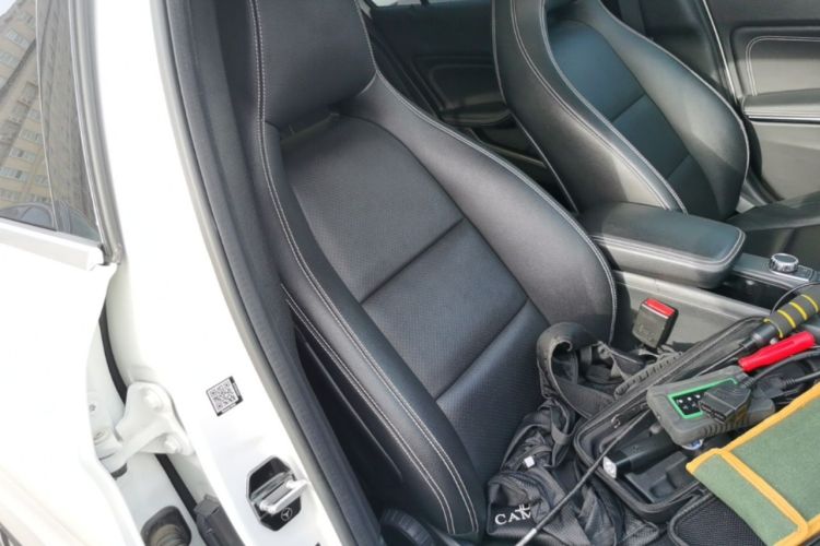 Used Mercedes-Benz GLA 2015 GLA 200 Fashion Model Right Front Seat