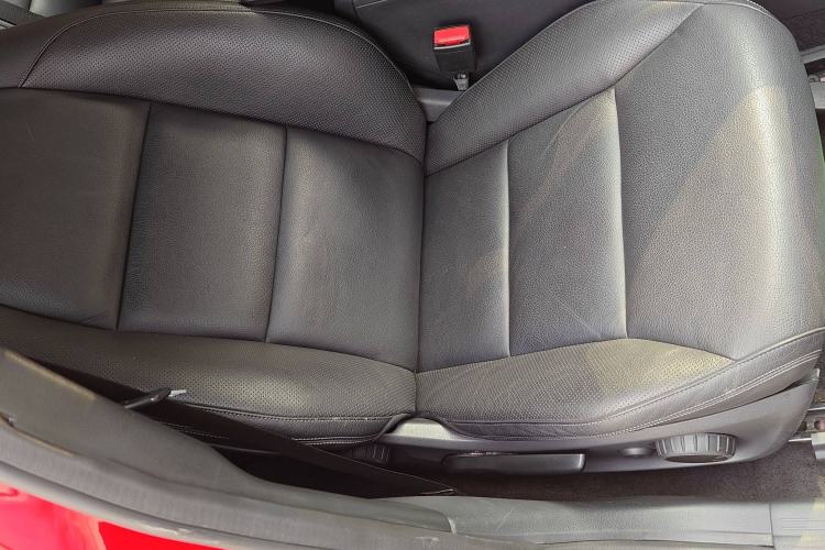 Used Mercedes-Benz GLA 2015 GLA 260 4MATIC Right Front Seat