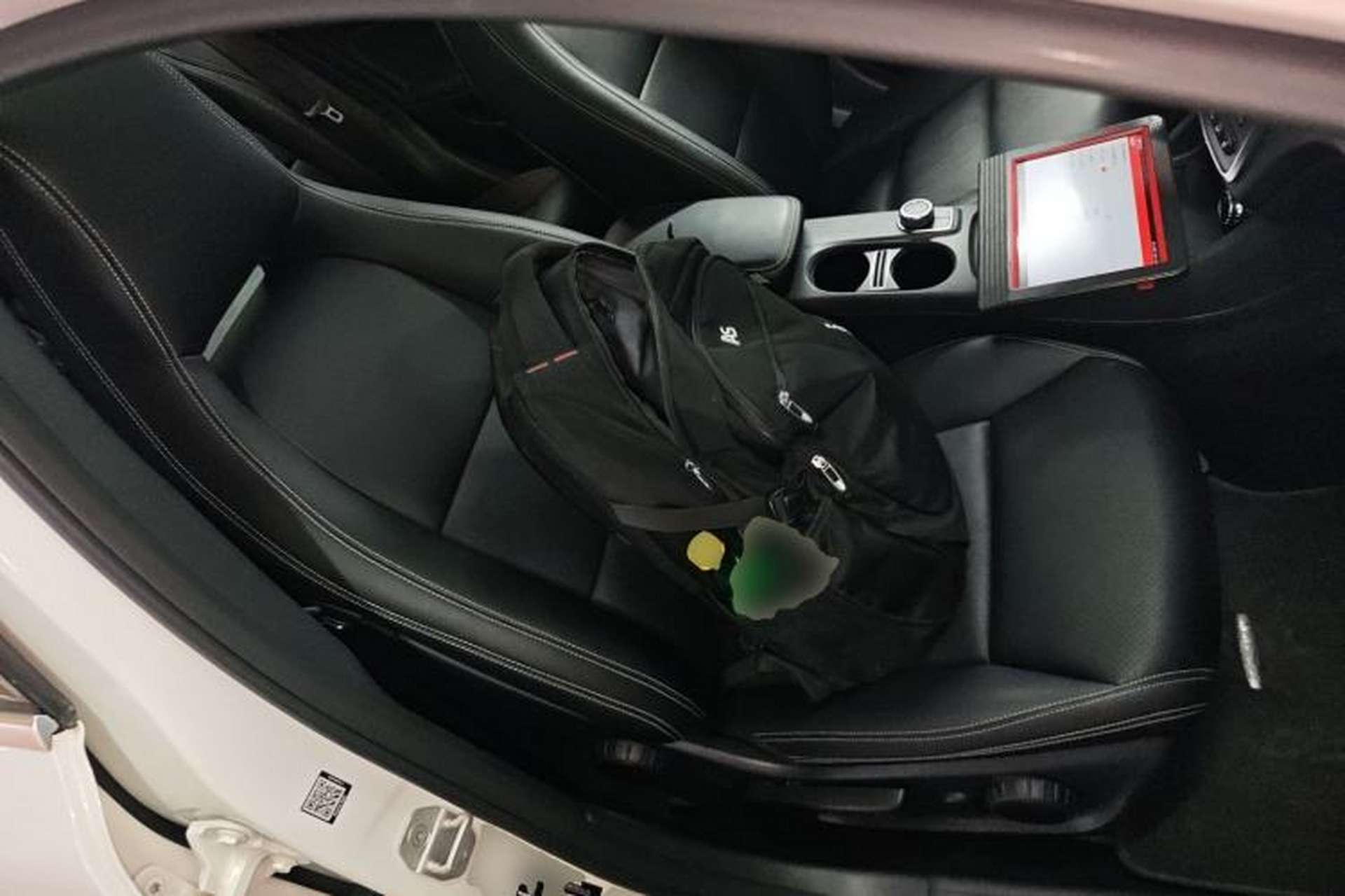 Used Mercedes-Benz GLA 2015 GLA 220 4MATIC Fashion Model Right Front Seat