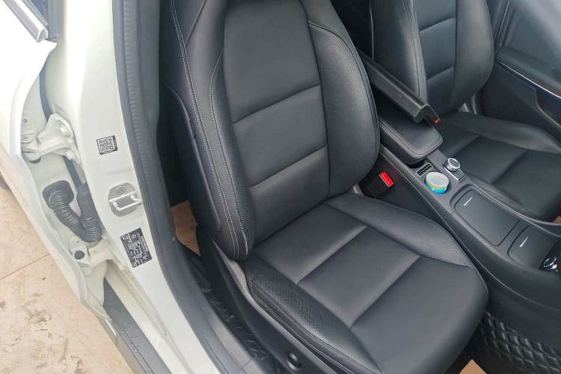 Used Mercedes-Benz GLA 2015 GLA 260 4MATIC Sport Edition Right Front Seat