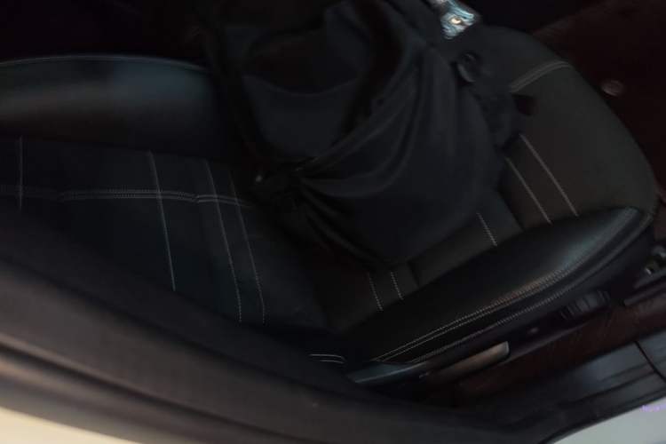 Used Mercedes-Benz GLA 2015 GLA 200 Right Front Seat