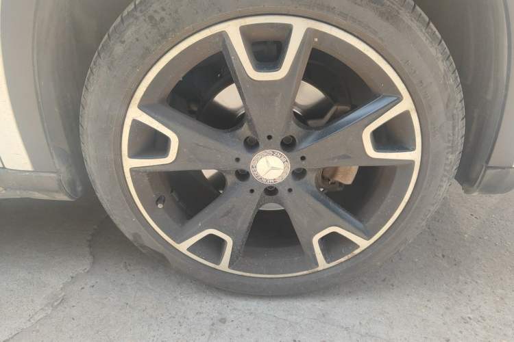 Used Mercedes-Benz GLA 2015 GLA 220 4MATIC Luxury Model Right Front Wheel Hub