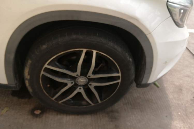 Used Mercedes-Benz GLA 2015 GLA 200 Fashion Model Right Front Wheel Hub