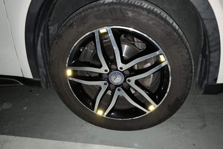 Used Mercedes-Benz GLA 2015 GLA 200 Fashion Model Right Front Wheel Hub