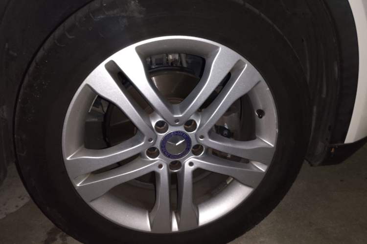 Used Mercedes-Benz GLA 2015 GLA 200 Sport Edition Right Front Wheel Hub