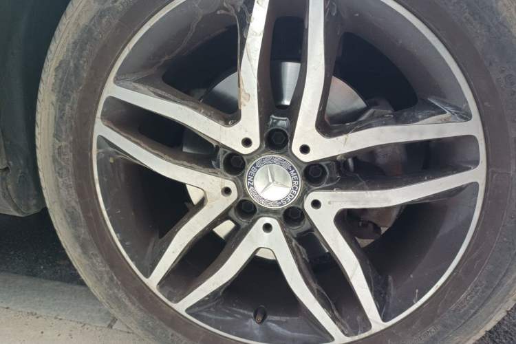 Used Mercedes-Benz GLA 2015 GLA 200 Fashion Model Right Front Wheel Hub