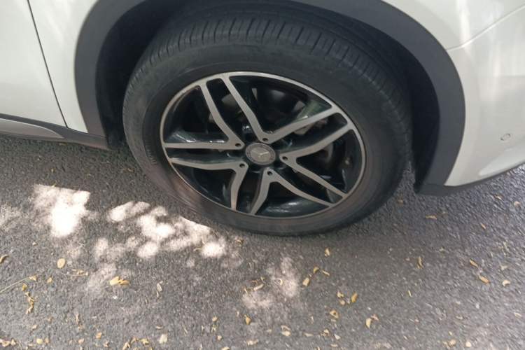 Used Mercedes-Benz GLA 2015 GLA 200 Fashion Model Right Front Wheel Hub