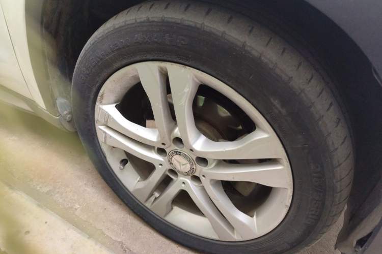 Used Mercedes-Benz GLA 2015 GLA 200 Sport Edition Right Front Wheel Hub