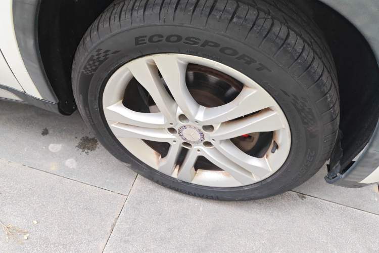 Used Mercedes-Benz GLA 2015 GLA 200 Sport Edition Right Front Wheel Hub