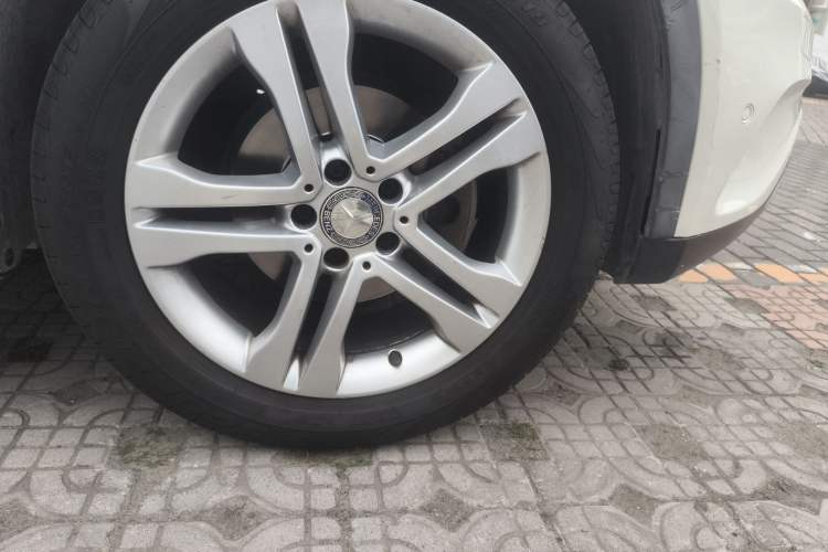 Used Mercedes-Benz GLA 2015 GLA 200 Fashion Model Right Front Wheel Hub
