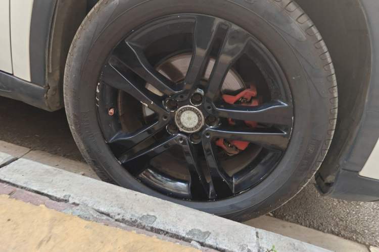 Used Mercedes-Benz GLA 2015 GLA 200 Fashion Model Right Front Wheel Hub
