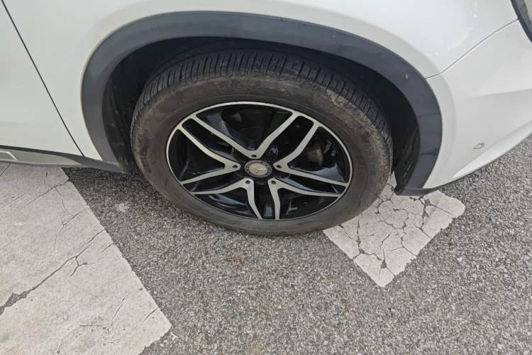Used Mercedes-Benz GLA 2015 GLA 200 Fashion Model Right Front Wheel Hub