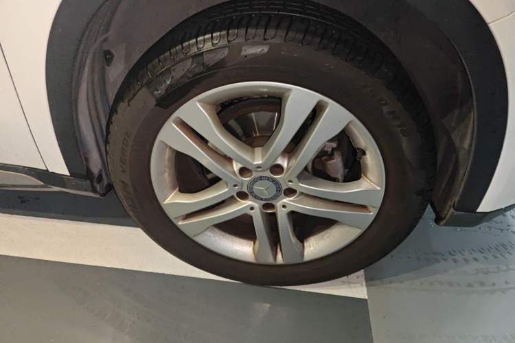 Used Mercedes-Benz GLA 2015 GLA 200 Sport Edition Right Front Wheel Hub