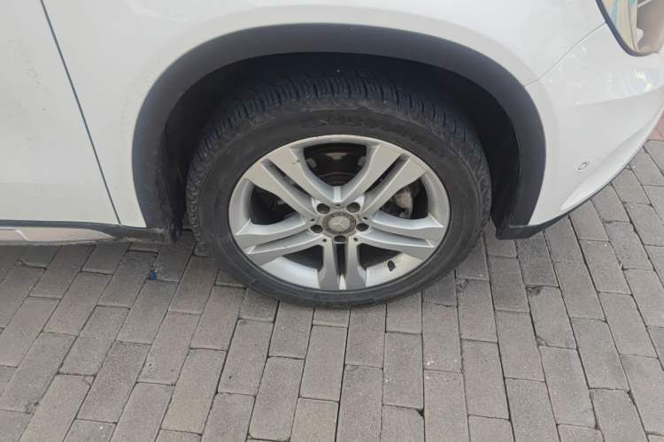Used Mercedes-Benz GLA 2015 GLA 200 Sport Edition Right Front Wheel Hub