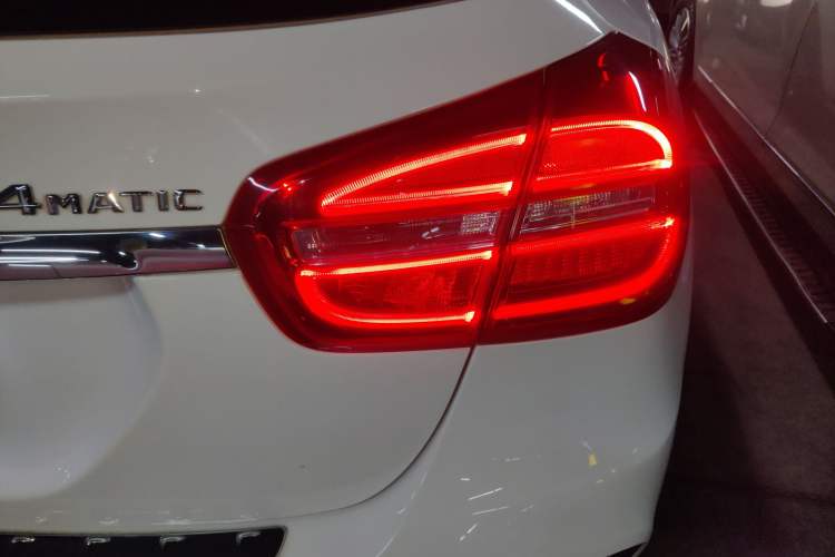 Used Mercedes-Benz GLA 2015 GLA 260 4MATIC Sport Edition Right Rear Taillight