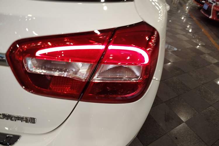 Used Mercedes-Benz GLA 2015 GLA 200 Sport Edition Right Rear Taillight