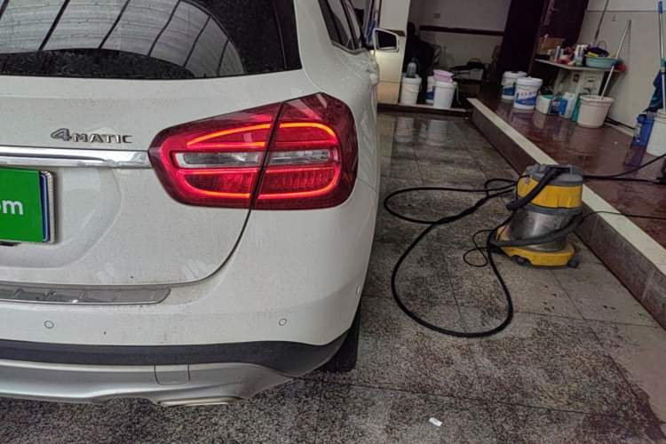 Used Mercedes-Benz GLA 2015 GLA 220 4MATIC Fashion Model Right Rear Taillight