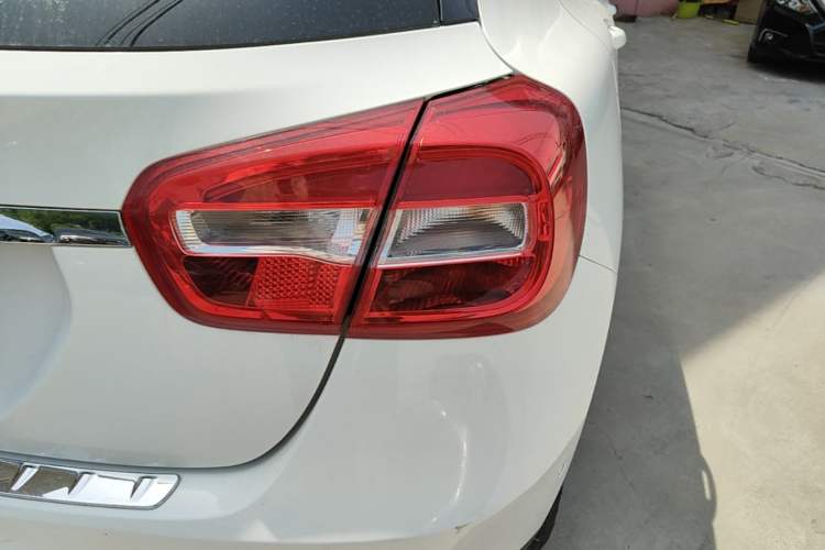 Used Mercedes-Benz GLA 2015 GLA 200 Sport Edition Right Rear Taillight