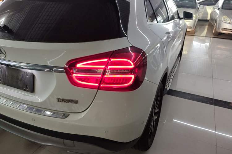 Used Mercedes-Benz GLA 2015 GLA 200 Fashion Model Right Rear Taillight