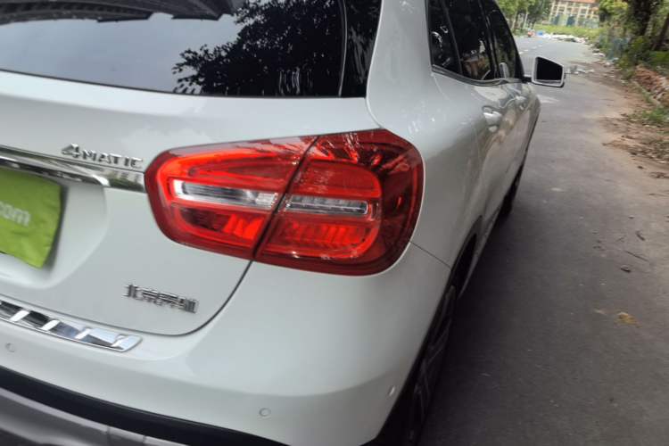 Used Mercedes-Benz GLA 2015 GLA 220 4MATIC Luxury Model Right Rear Taillight