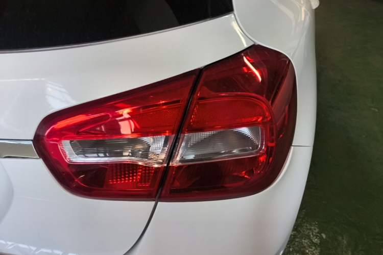 Used Mercedes-Benz GLA 2015 GLA 200 Sport Edition Right Rear Taillight