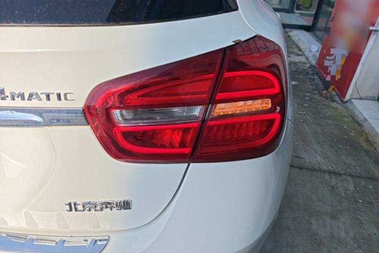 Used Mercedes-Benz GLA 2015 GLA 220 4MATIC Fashion Model Right Rear Taillight