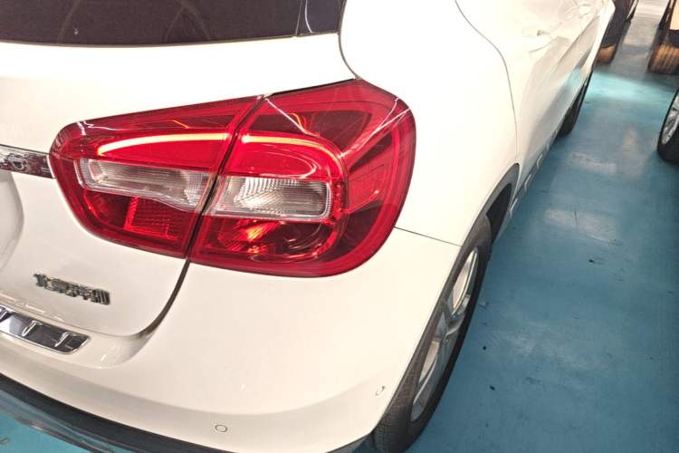 Used Mercedes-Benz GLA 2015 GLA 200 Sport Edition Right Rear Taillight
