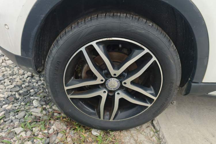 Used Mercedes-Benz GLA 2015 GLA 220 4MATIC Fashion Model Right Rear Wheel Hub