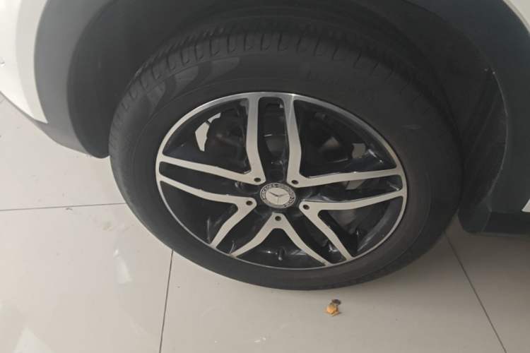 Used Mercedes-Benz GLA 2015 GLA 220 4MATIC Fashion Model Right Rear Wheel Hub