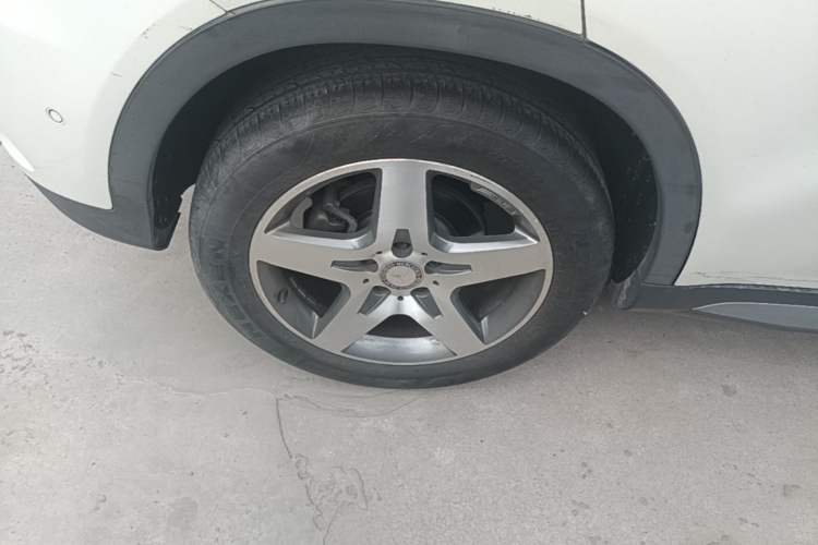 Used Mercedes-Benz GLA 2015 GLA 260 4MATIC Right Rear Wheel Hub