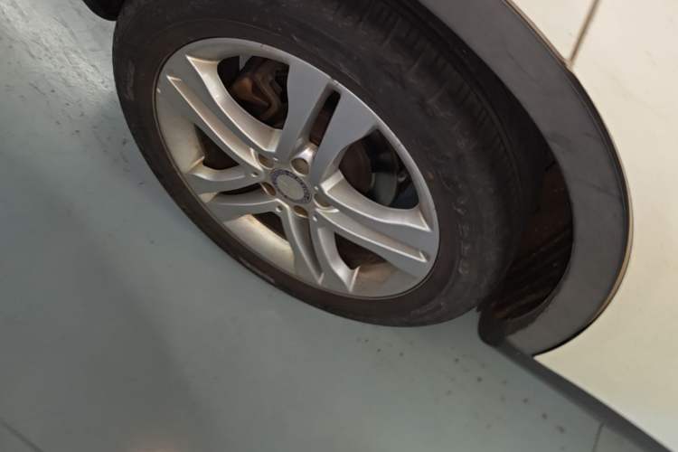 Used Mercedes-Benz GLA 2015 GLA 200 Right Rear Wheel Hub