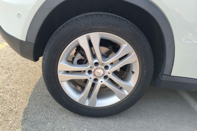 Used Mercedes-Benz GLA 2015 GLA 200 Right Rear Wheel Hub